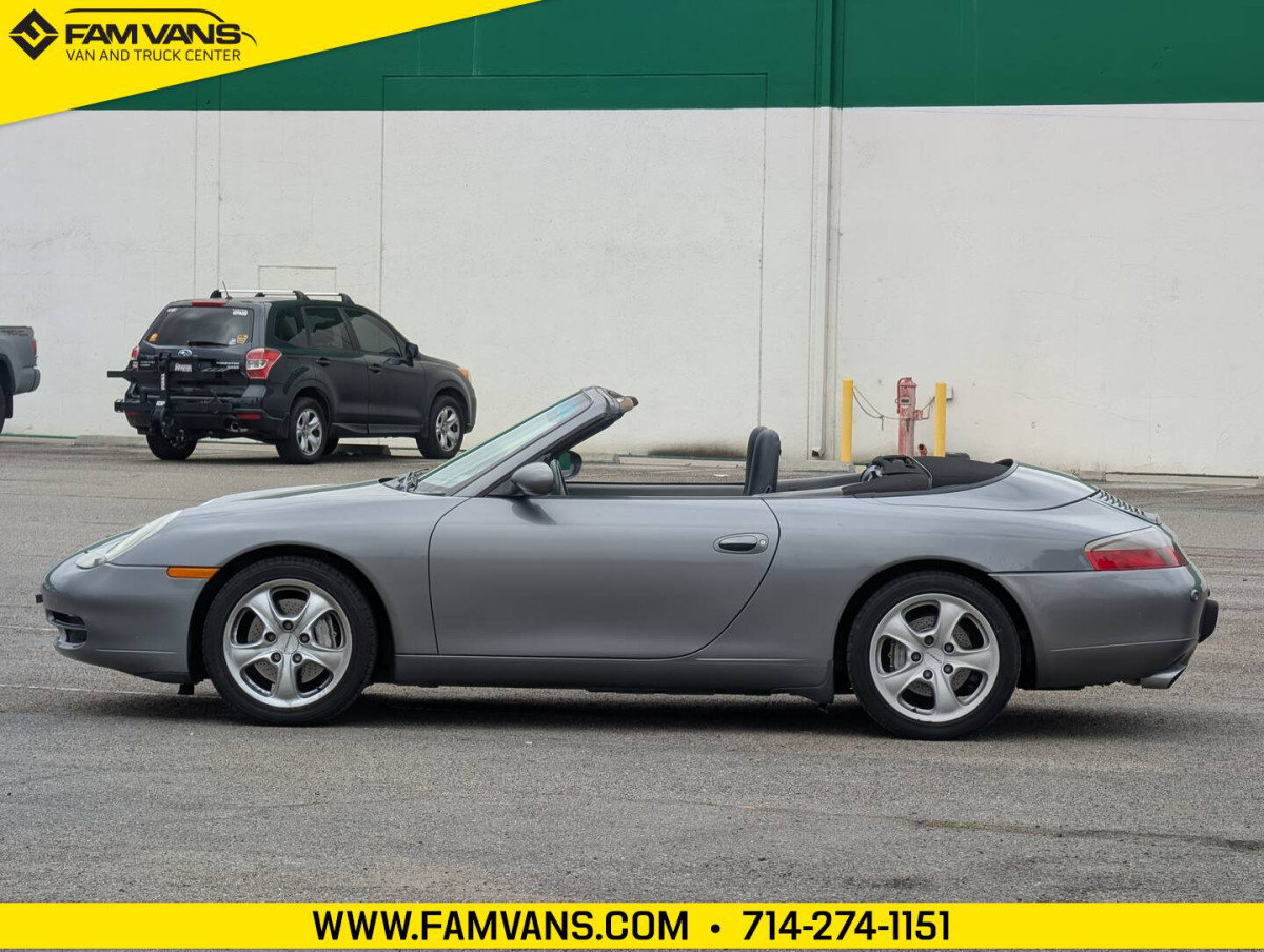 Used 2001 Porsche 911 Carrera 4 image 4