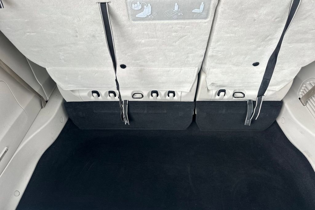 Used 2020 Chrysler Pacifica Touring-L w/ Premium Audio Group FWD image 19