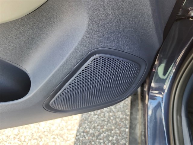 New 2025 Hyundai Venue Limited image 16