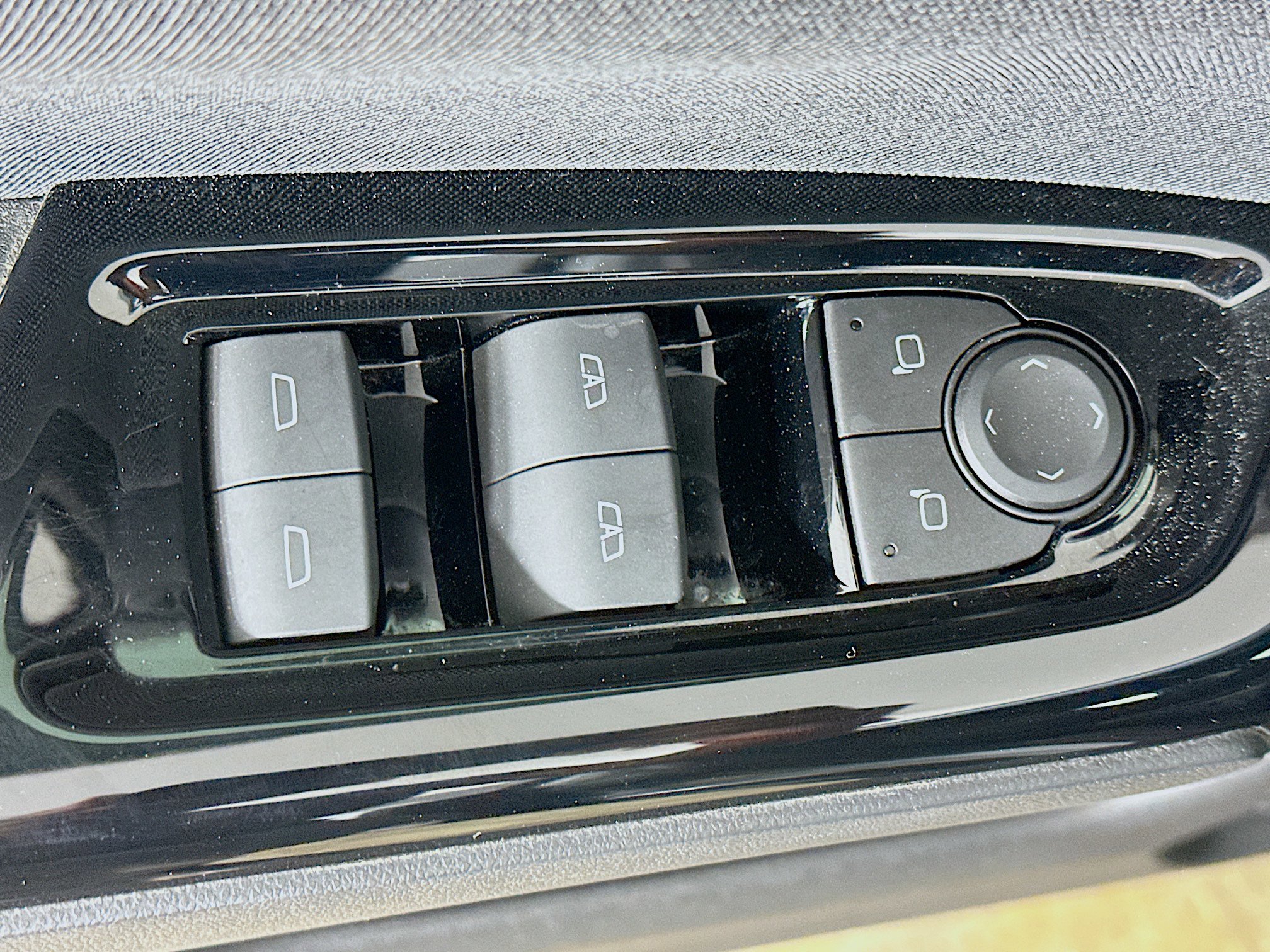 Used 2024 Honda Prologue EX image 15