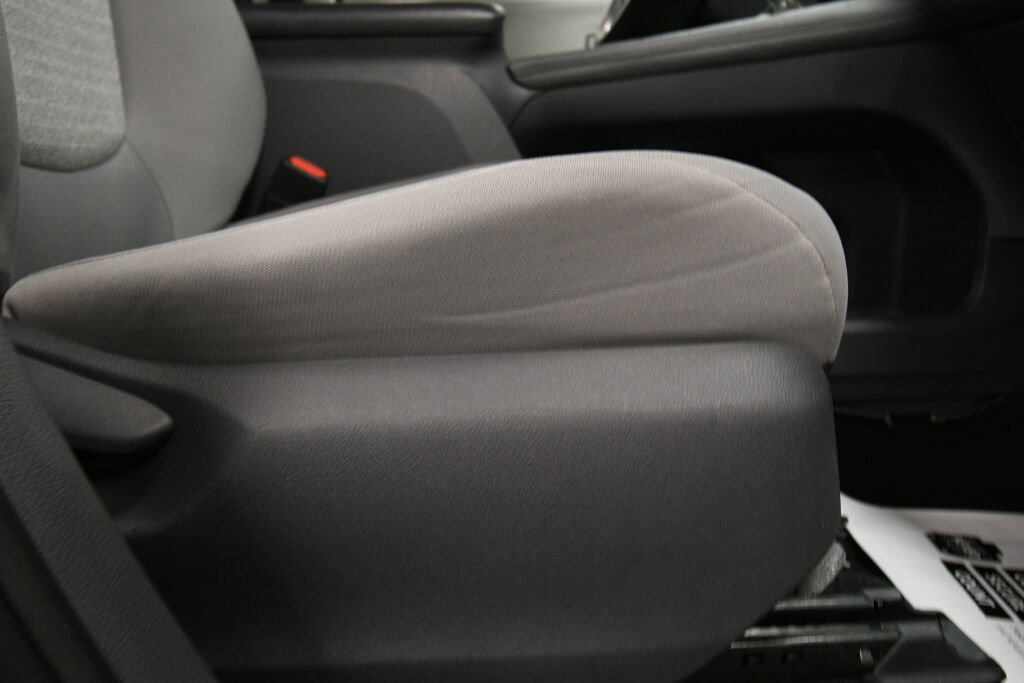 Used 2021 Toyota Sienna LE FWD image 26