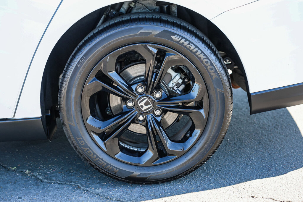 Used 2025 Honda Accord SE image 30