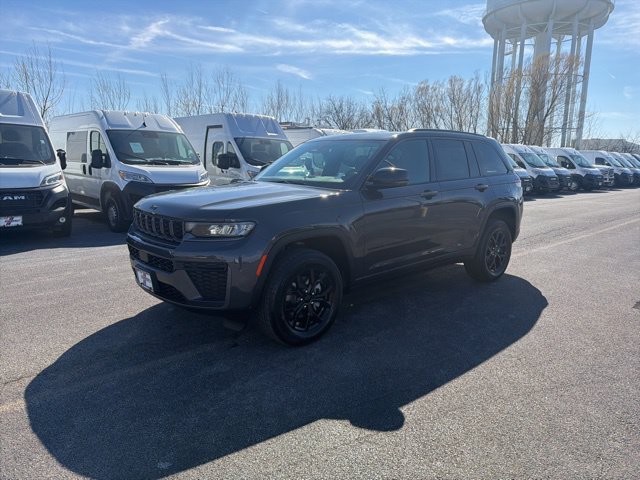 New 2026 Jeep Grand Cherokee Altitude