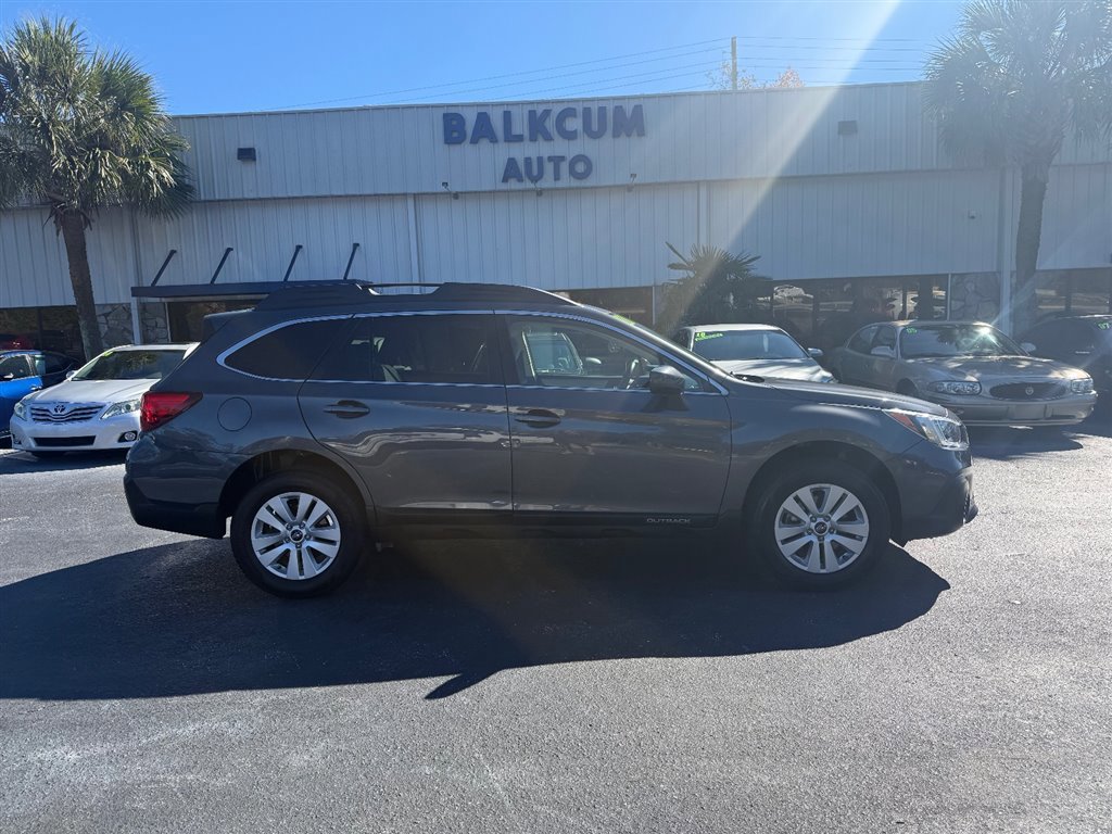 Used 2018 Subaru Outback 2.5i Premium image 1