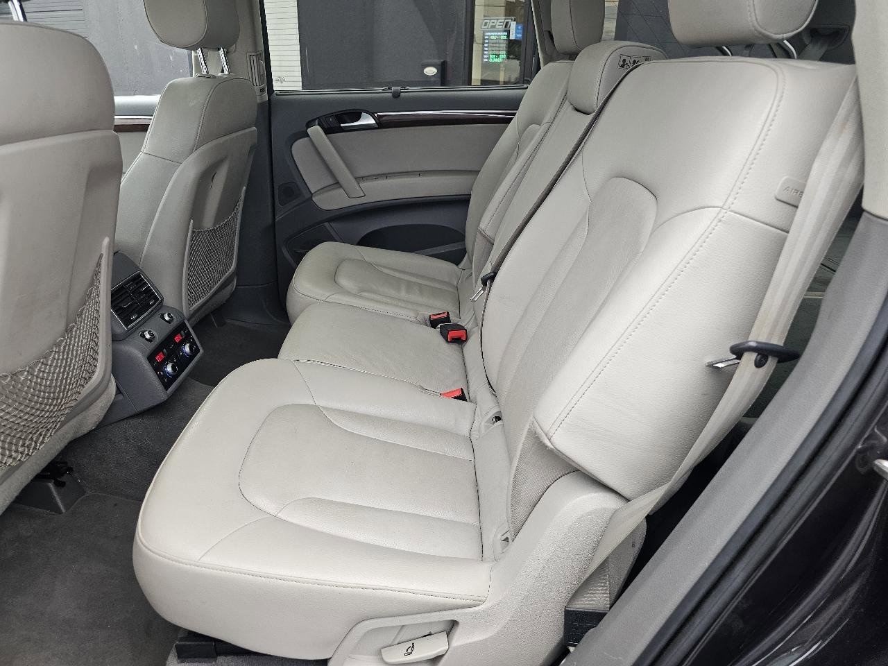 Used 2013 Audi Q7 TDI Premium Plus w/ Warm Weather Pkg image 45