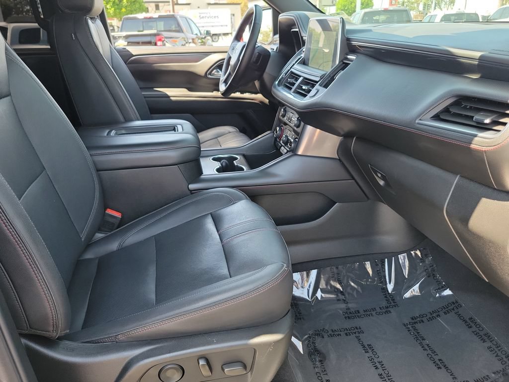 Used 2024 Chevrolet Suburban RST w/ Luxury Package AWD/4WD image 20