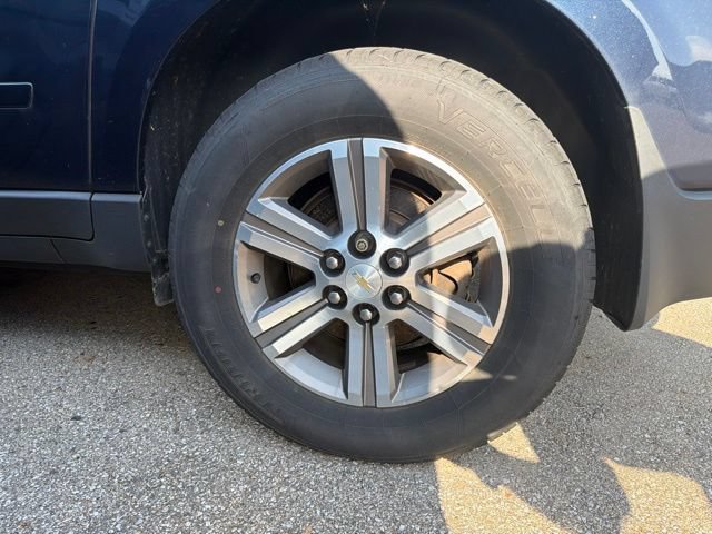 Used 2016 Chevrolet Traverse LT FWD image 3