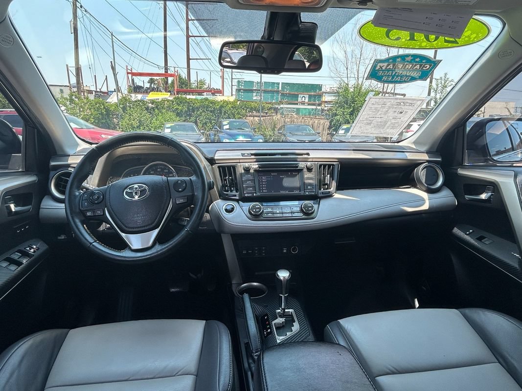 Used 2015 Toyota RAV4 Limited w/ Technology Package AWD/4WD image 17