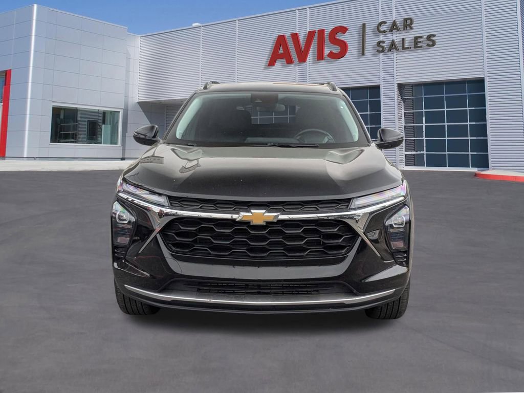 Used 2025 Chevrolet Trax LT w/ LT Convenience Package FWD image 10