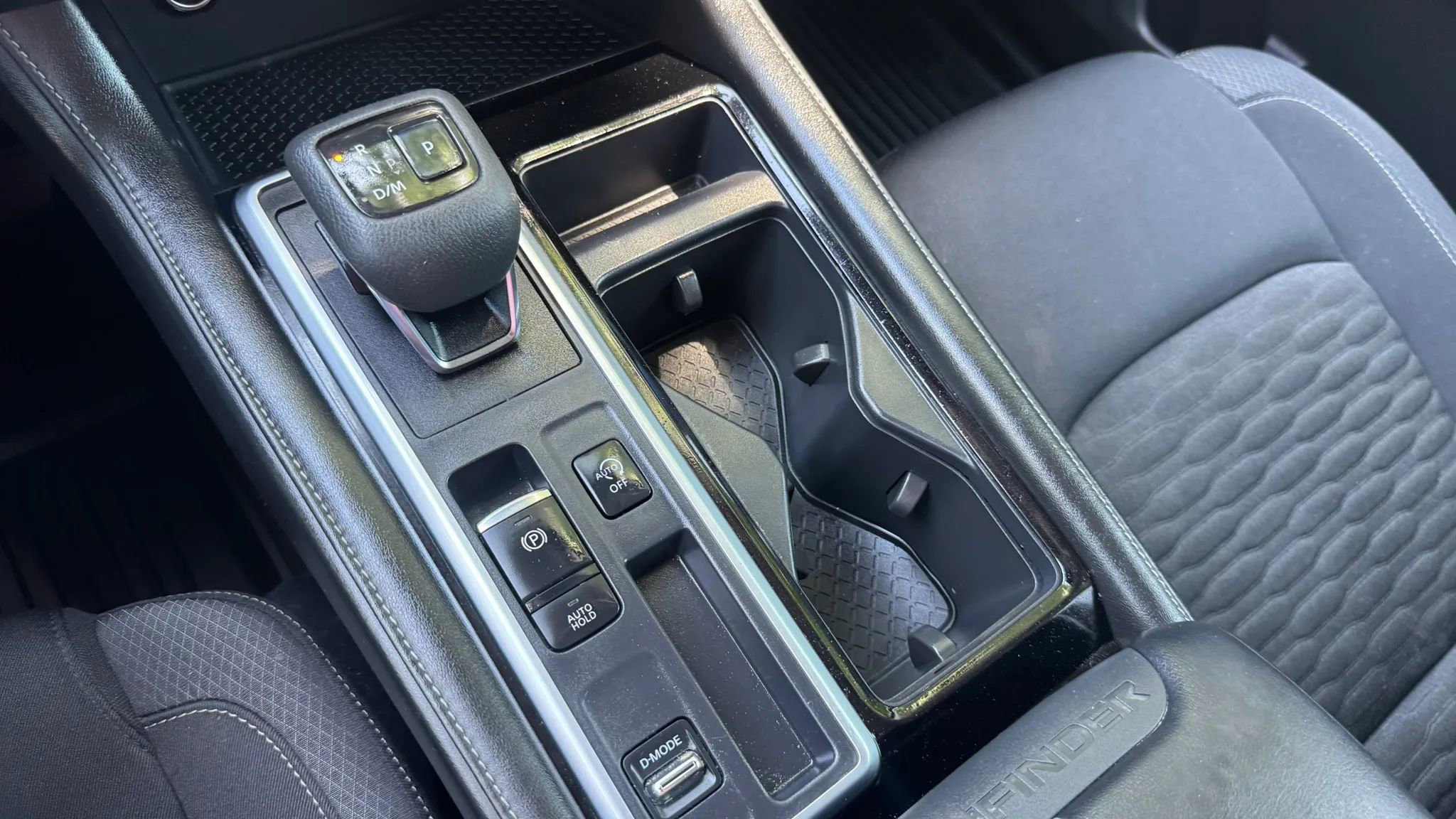 Used 2022 Nissan Pathfinder S FWD image 32