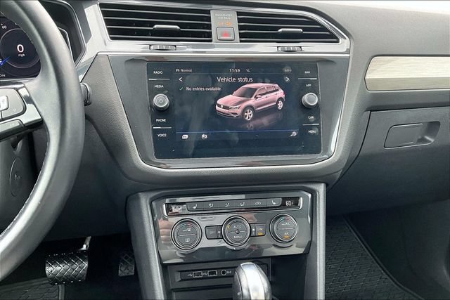 Used 2019 Volkswagen Tiguan SEL AWD/4WD image 9