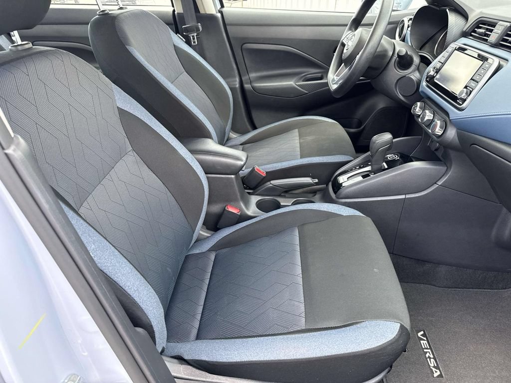 Used 2025 Nissan Versa SV w/ Trunk Package FWD image 13