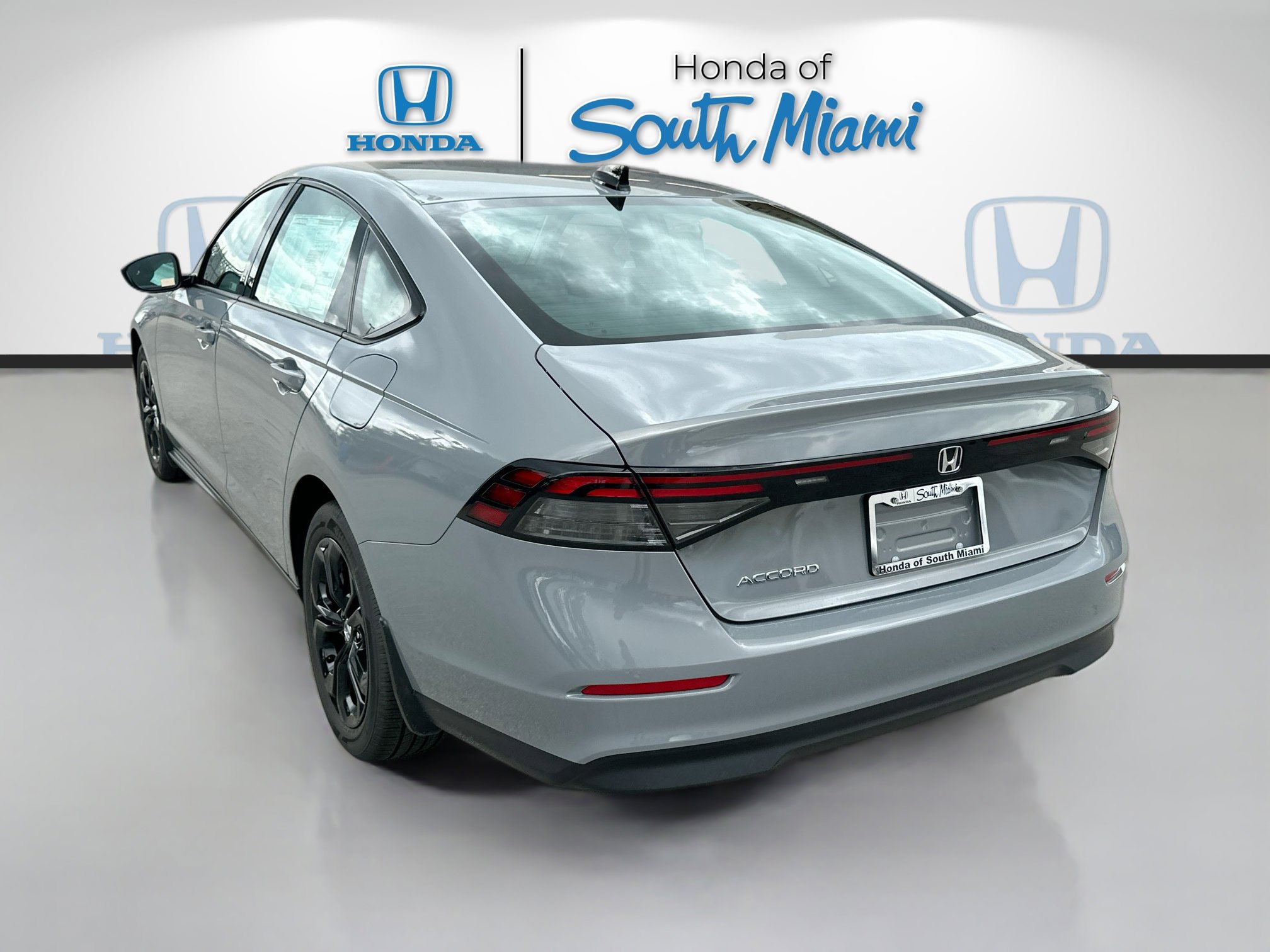New 2025 Honda Accord SE image 4