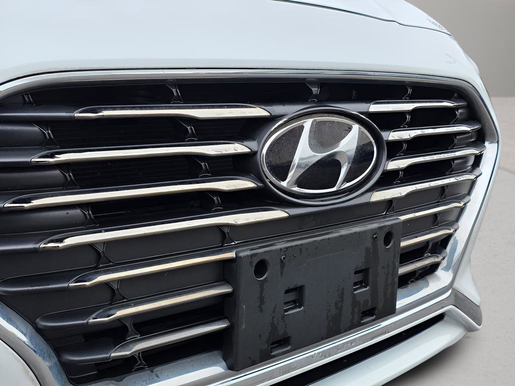 Used 2018 Hyundai Sonata Limited w/ Cargo Package image 9