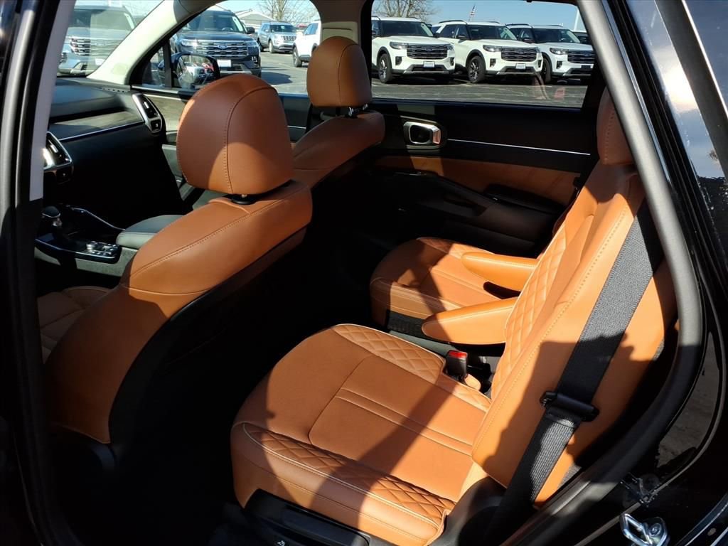 Used 2023 Kia Sorento SX Prestige image 31