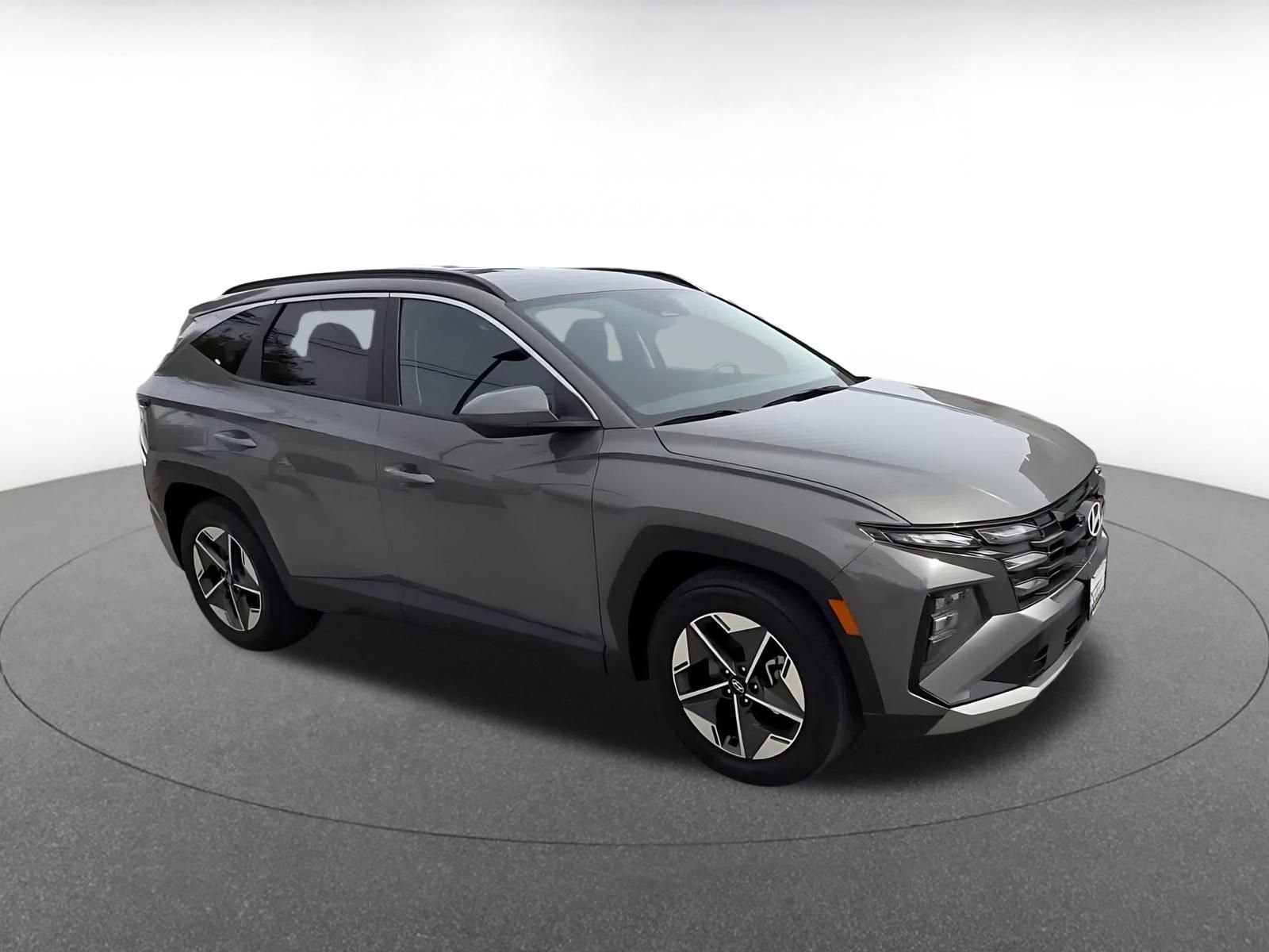 Used 2025 Hyundai Tucson SEL image 2