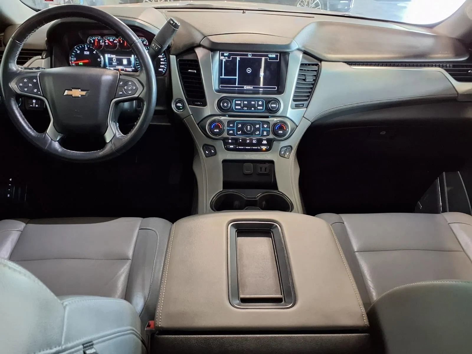Used 2018 Chevrolet Tahoe LT w/ LT Signature Package AWD/4WD image 19