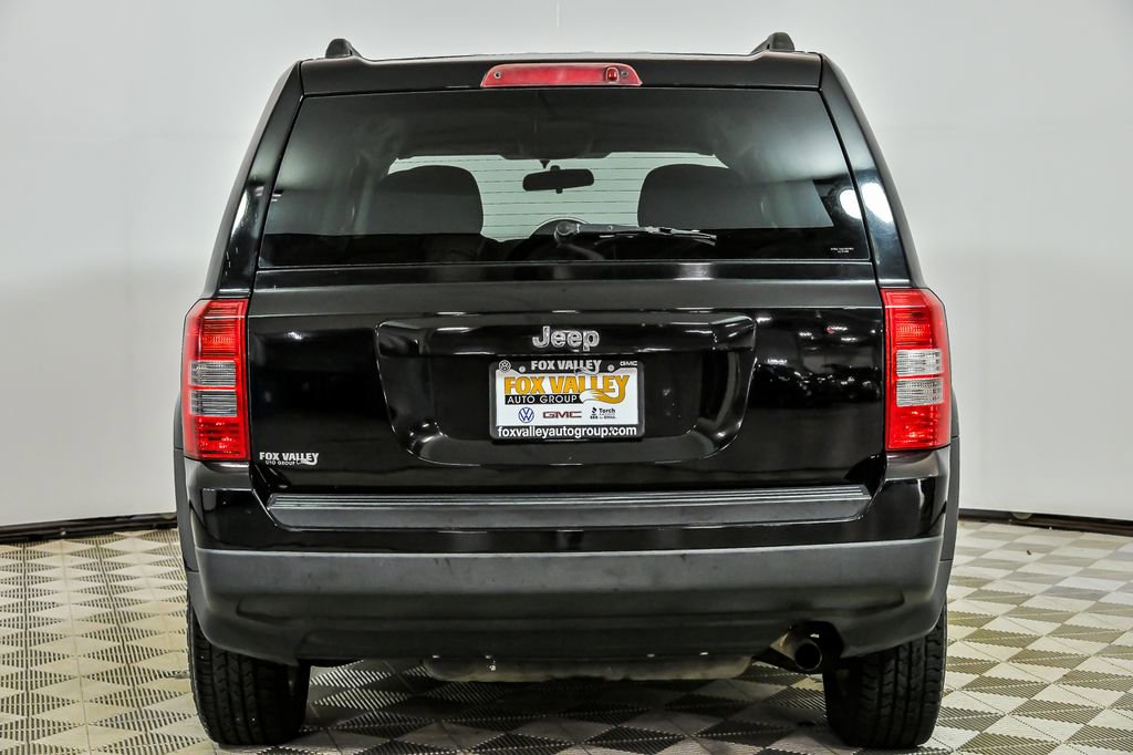 Used 2014 Jeep Patriot Sport w/ Power Value Group FWD image 7