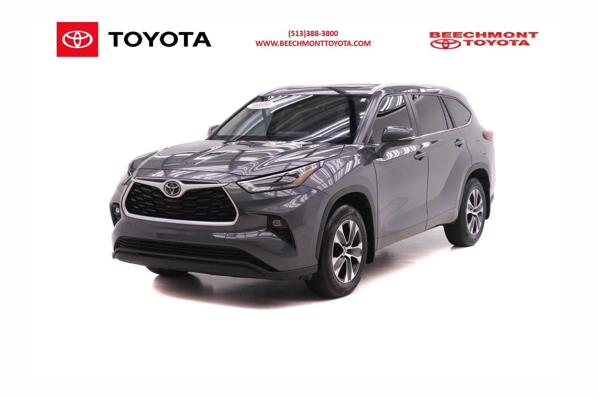 Used 2023 Toyota Highlander XLE AWD/4WD image 1