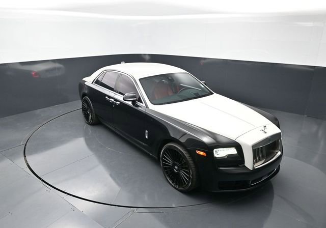 Used 2019 Rolls-Royce Ghost RWD image 19