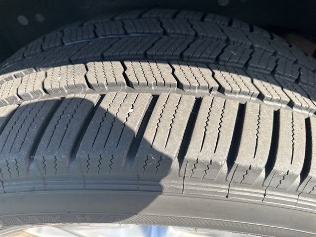 Used 2019 Chevrolet Suburban Premier w/ Premier Plus Edition AWD/4WD image 15