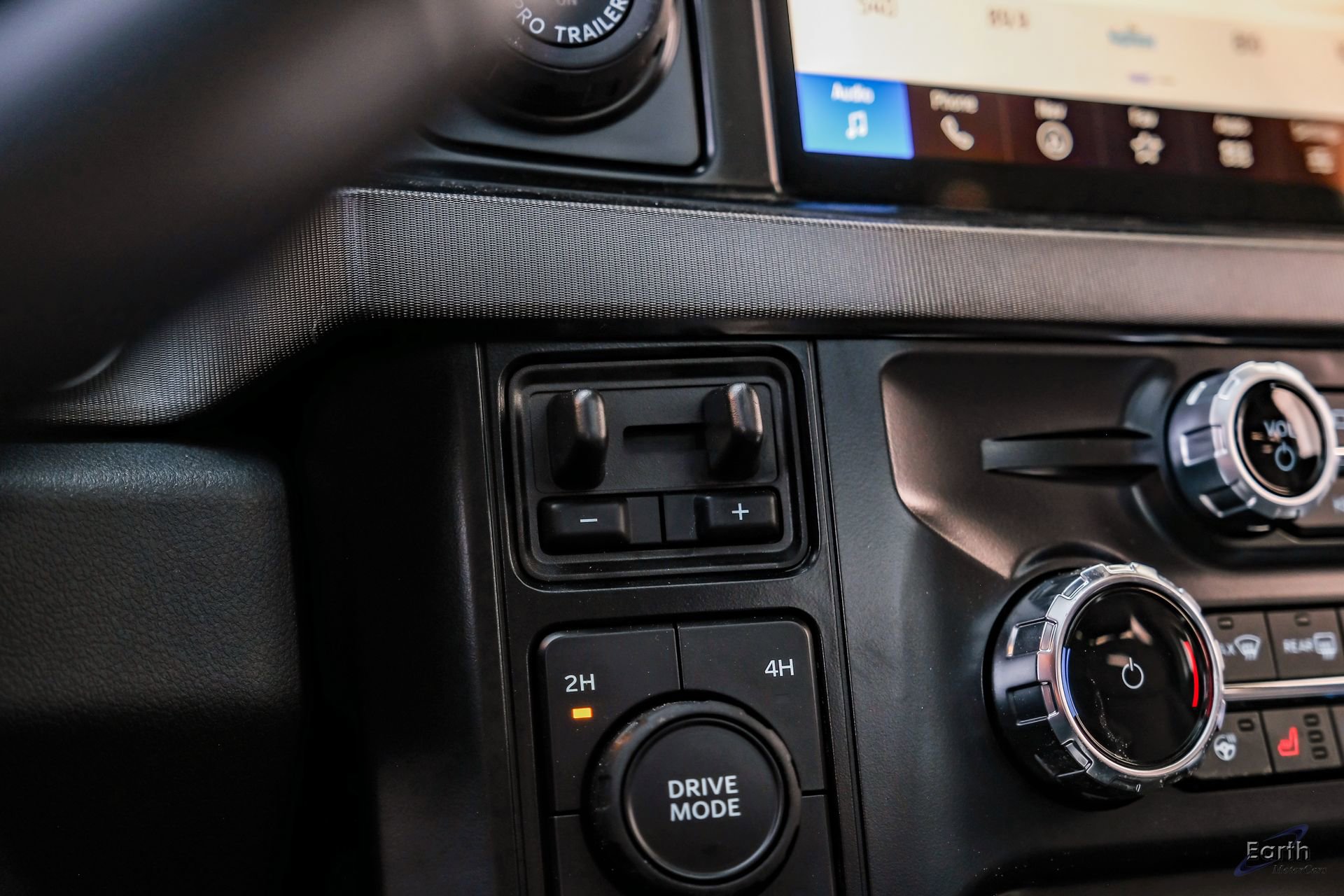 Used 2026 Ford F450 Platinum w/ FX4 Off-Road Package image 78