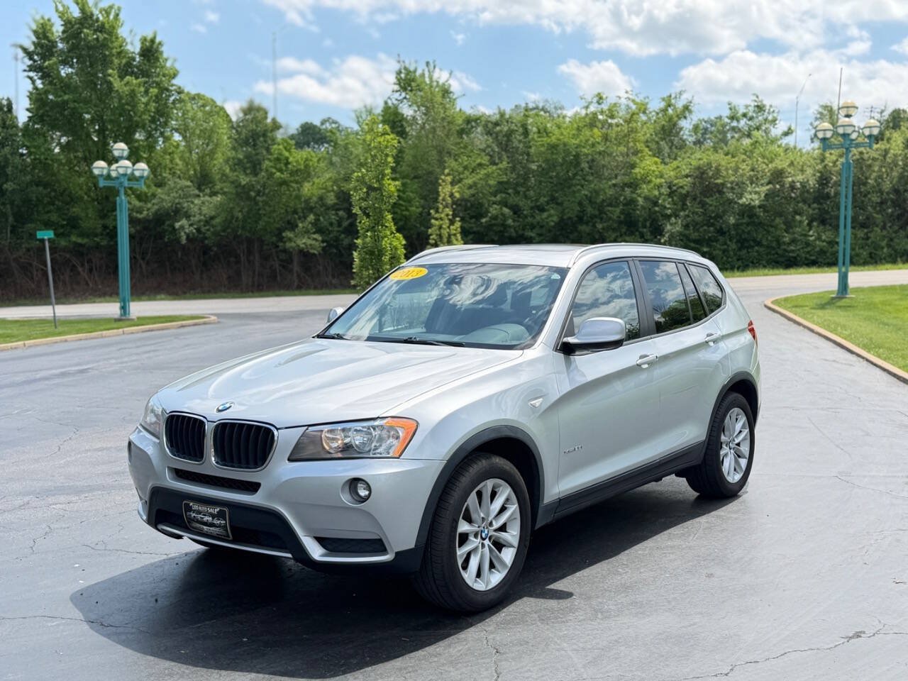 Used 2013 BMW X3 xDrive28i AWD/4WD image 2