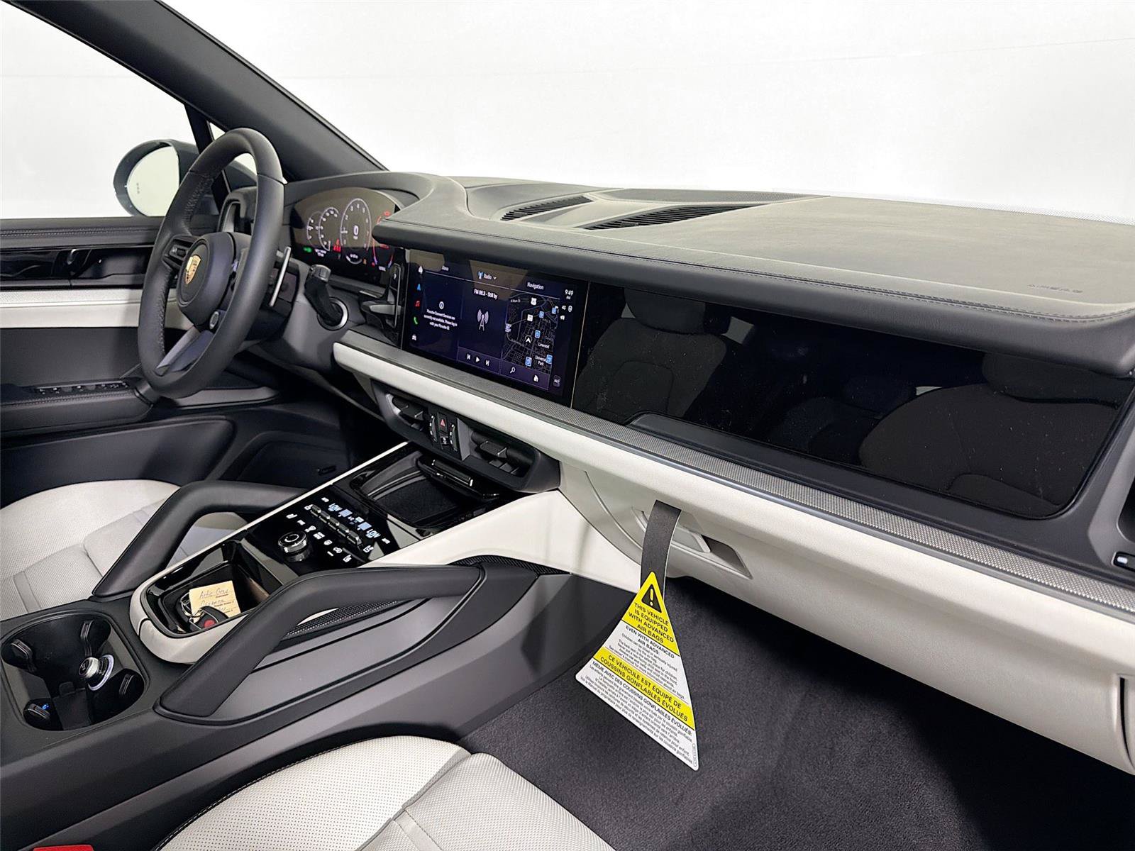 Certified 2026 Porsche Cayenne AWD/4WD image 28