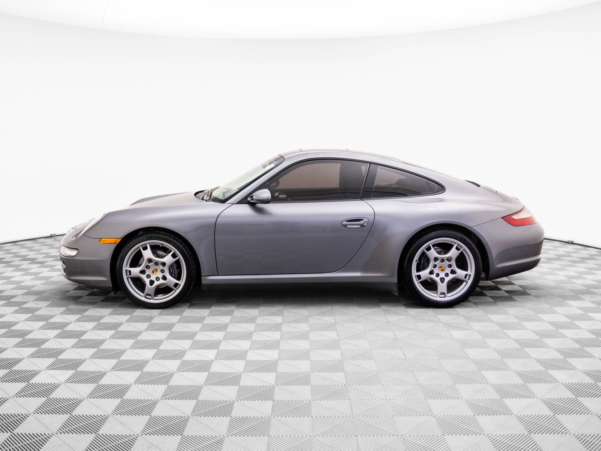 Used 2006 Porsche 911 Carrera 4 image 2