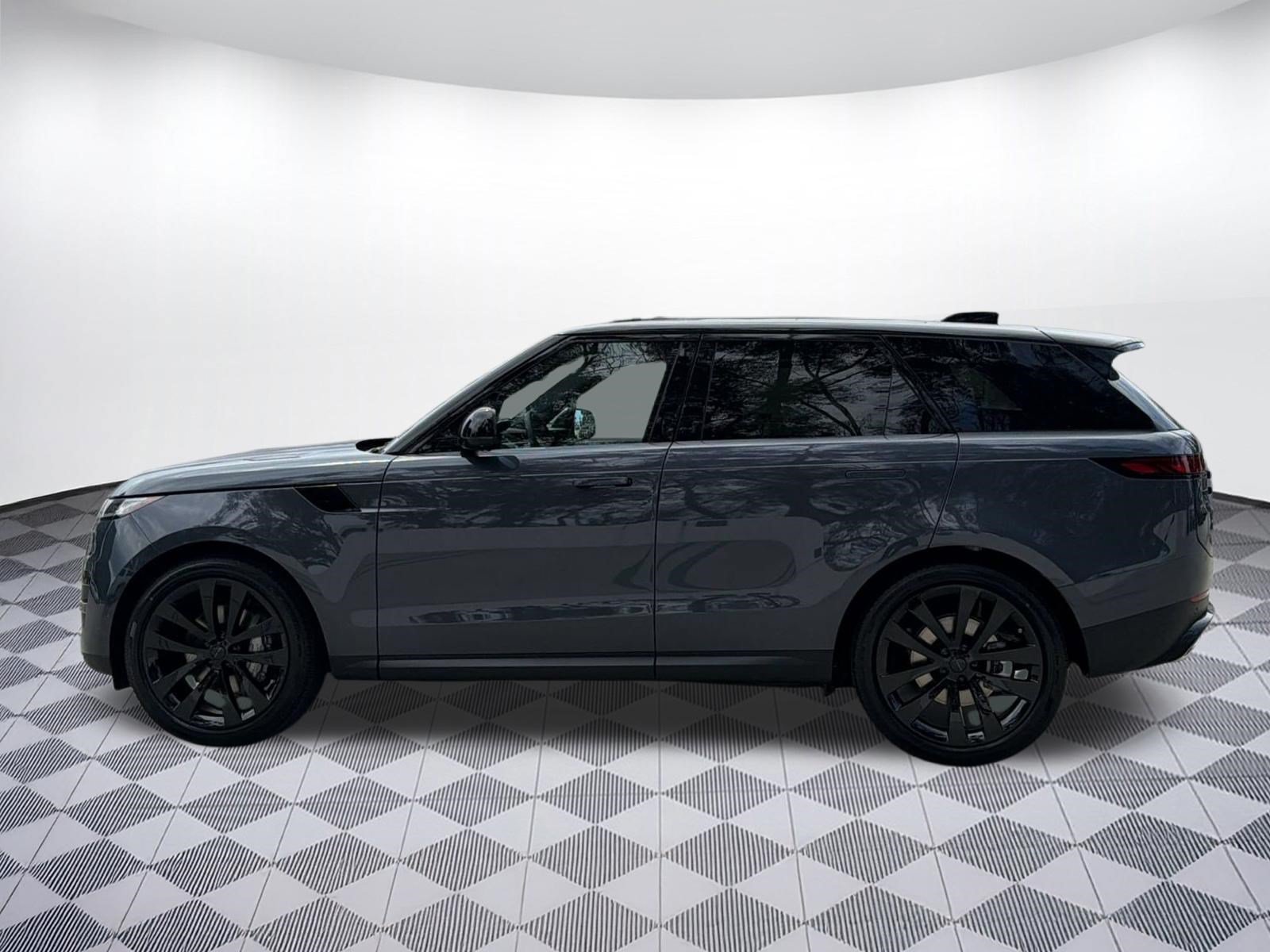 New 2026 Land Rover Range Rover Sport SE AWD/4WD image 2