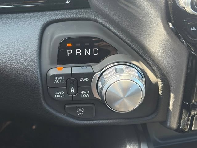 New 2026 RAM 1500 Laramie AWD/4WD image 25