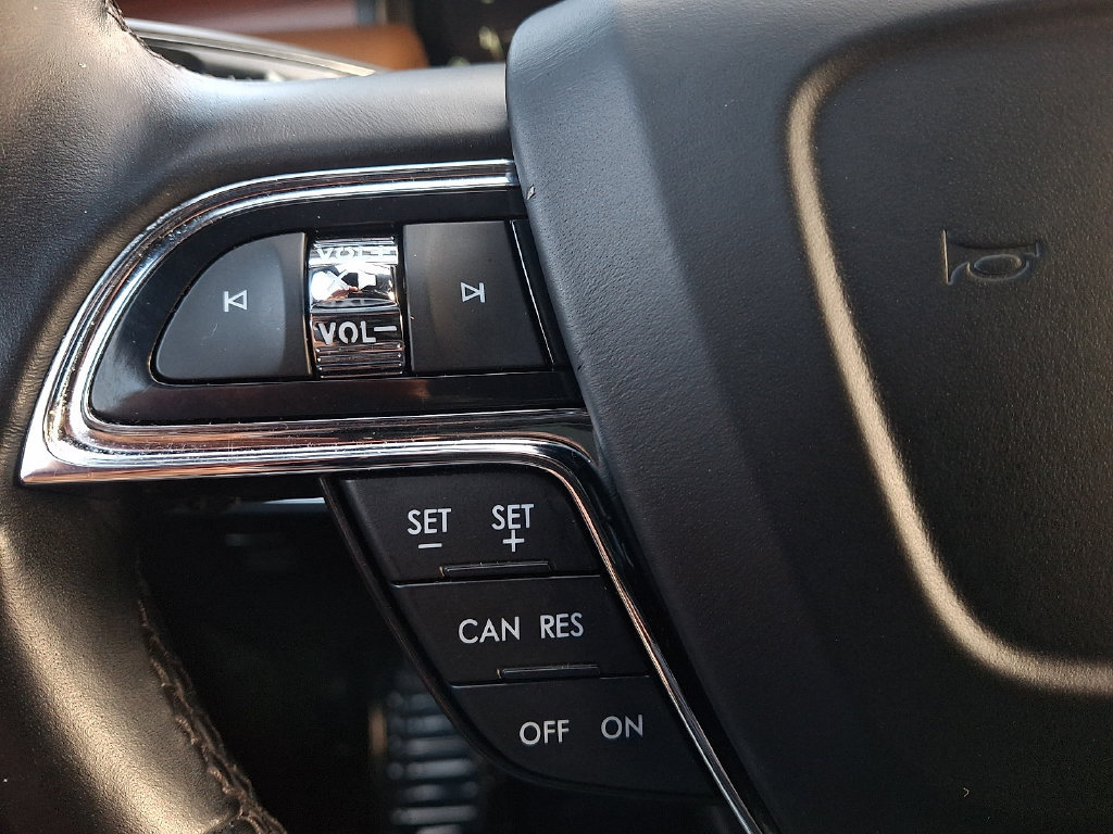 Certified 2022 Lincoln Nautilus Reserve AWD/4WD image 22