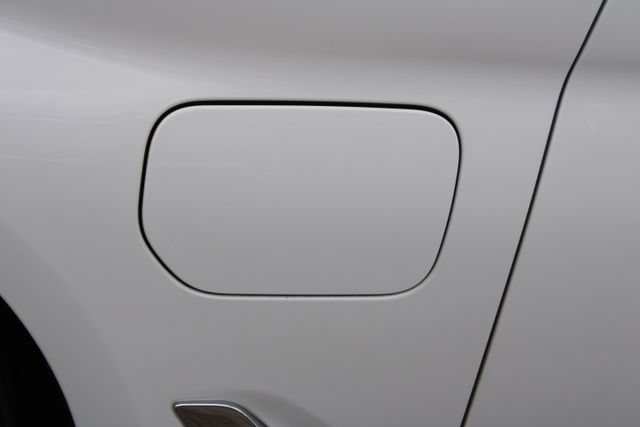 Used 2021 BMW 530e w/ Parking Assistance Package RWD image 8