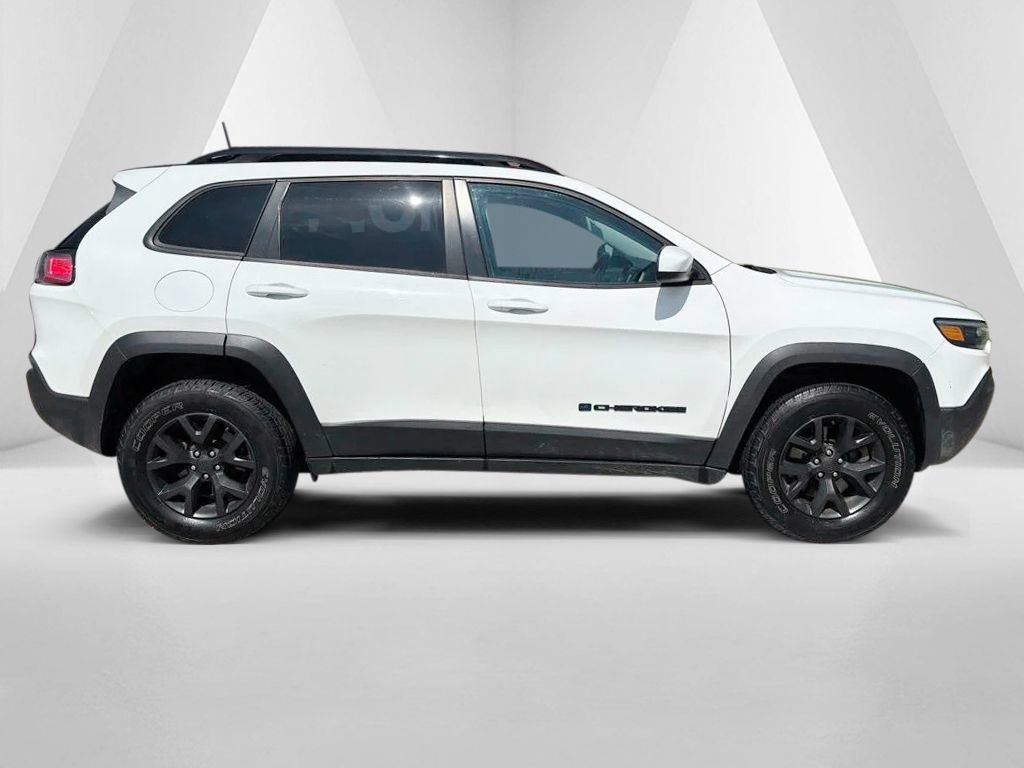Used 2020 Jeep Cherokee Latitude AWD/4WD image 8