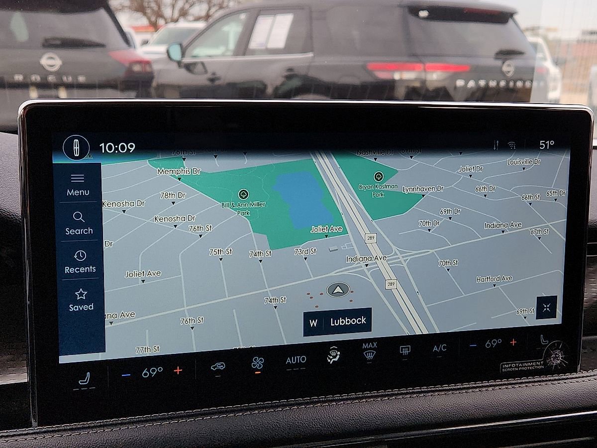 Used 2023 Lincoln Corsair Reserve image 9