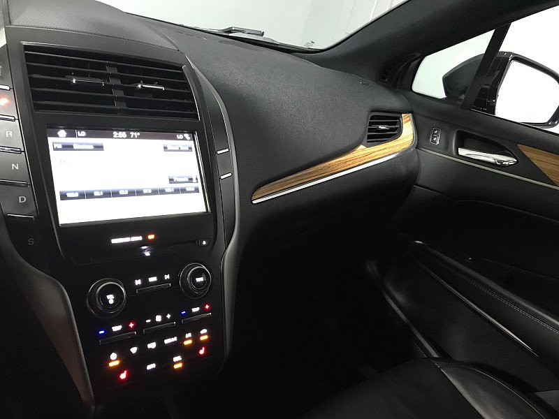 Used 2016 Lincoln MKC Select w/ Select Plus Package AWD/4WD image 27