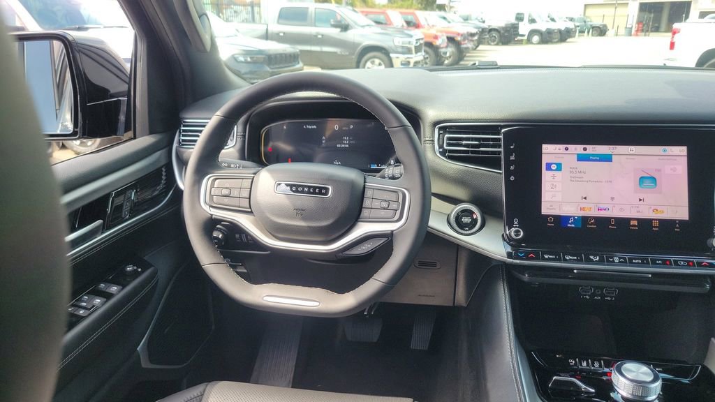 New 2025 Jeep Wagoneer Series II image 8