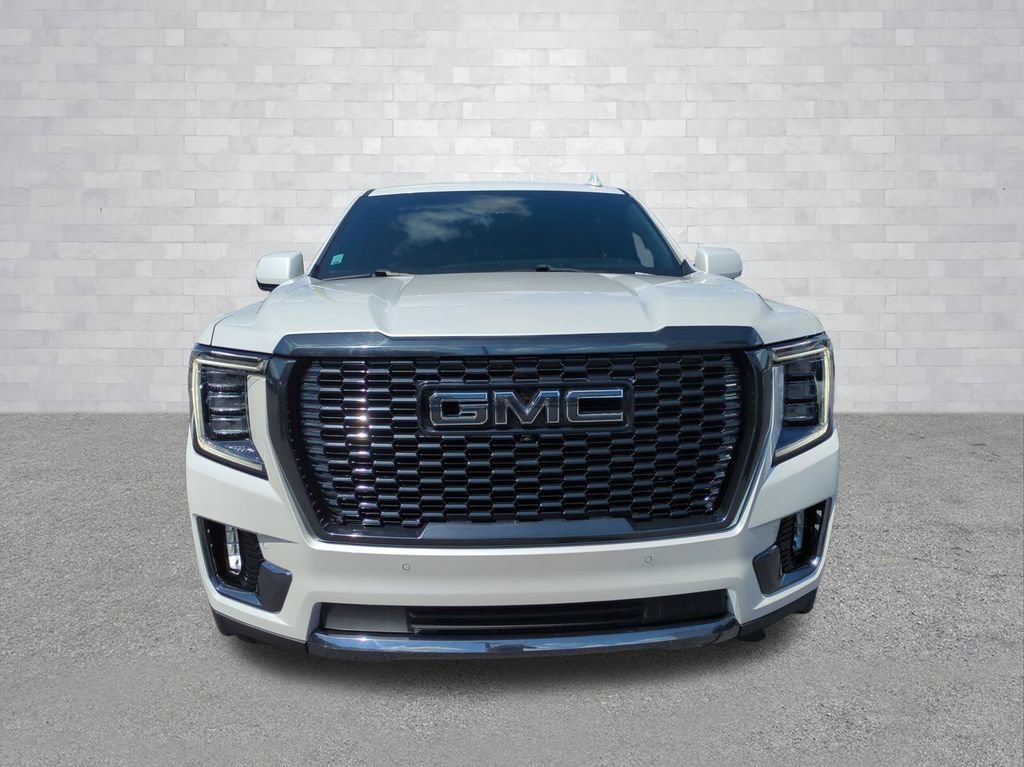 Used 2024 GMC Yukon Denali Ultimate AWD/4WD image 10