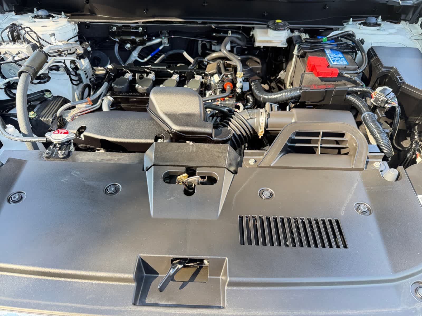 Used 2025 Honda CR-V EX-L image 8