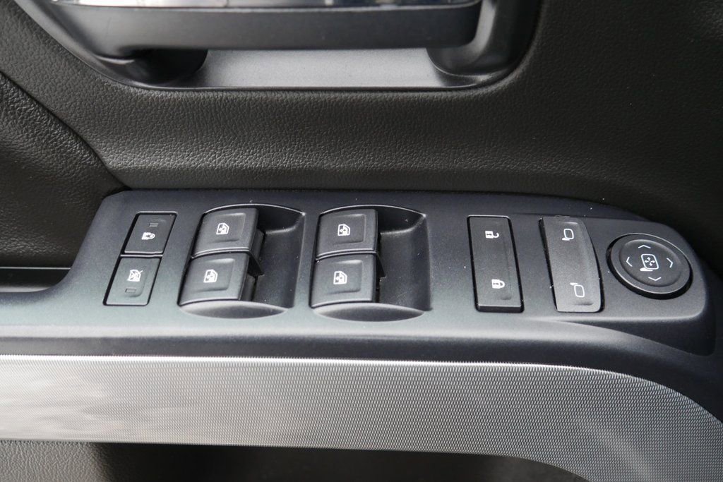 Used 2019 Chevrolet Silverado 1500 LT w/ All Star Edition image 28