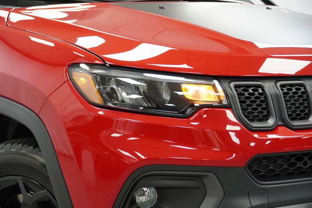 Certified 2024 Jeep Compass Trailhawk image 5