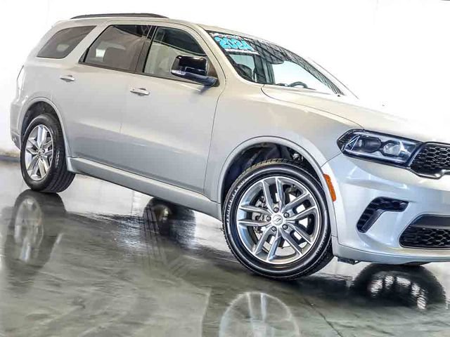 Used 2024 Dodge Durango GT AWD/4WD image 5