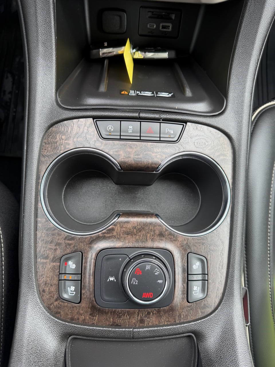 Used 2023 GMC Acadia Denali w/ Trailering Package AWD/4WD image 18