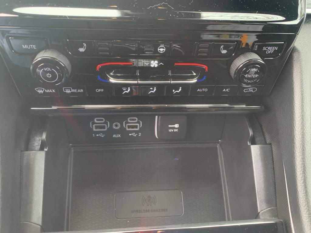 Used 2025 Jeep Grand Cherokee L Altitude image 23