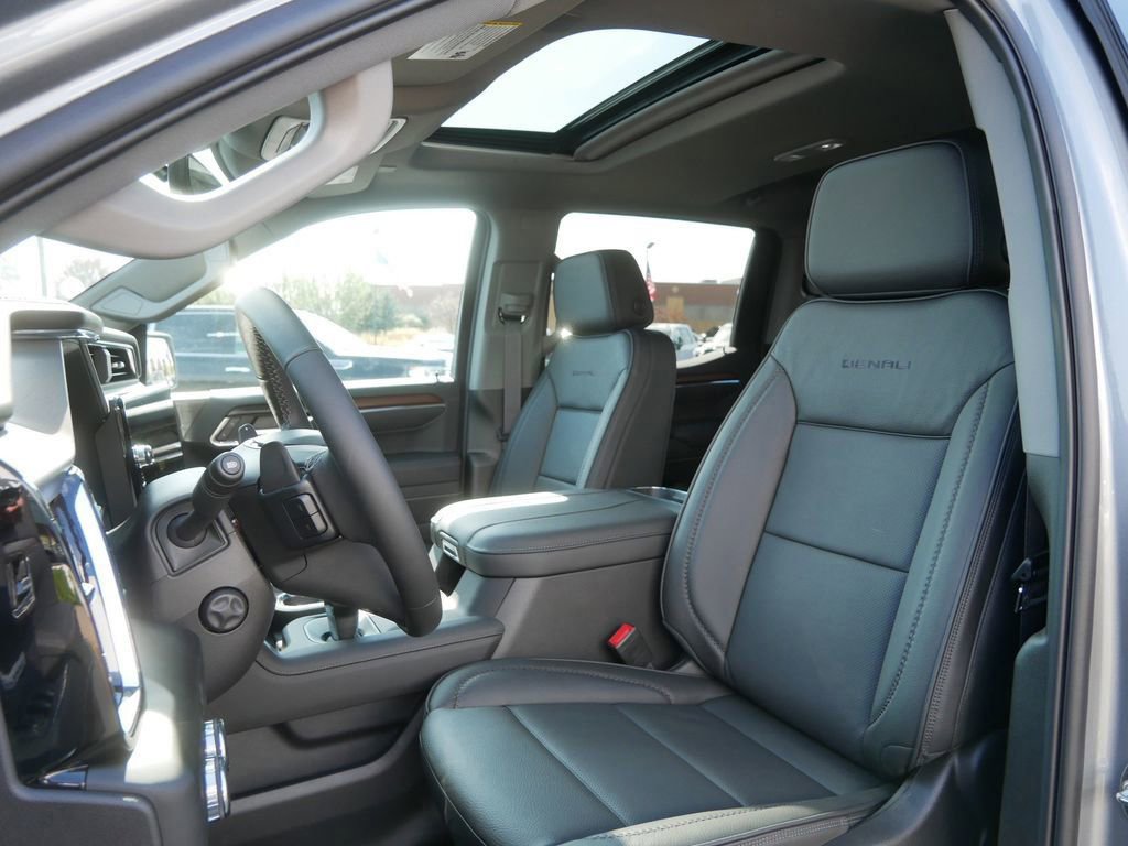 New 2026 GMC Sierra 1500 Denali w/ Denali Reserve Package AWD/4WD image 4