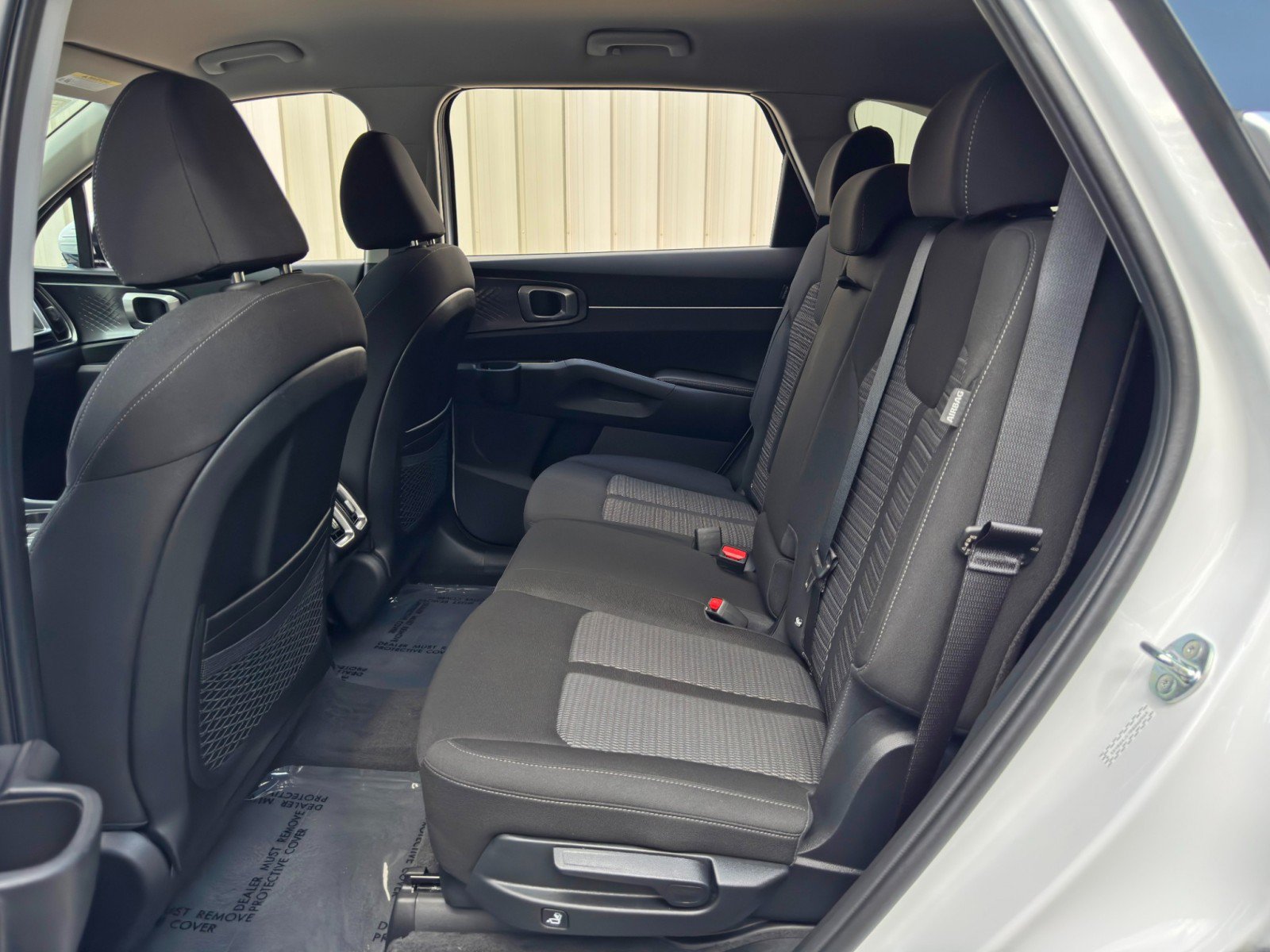 Used 2024 Kia Sorento LX FWD image 36