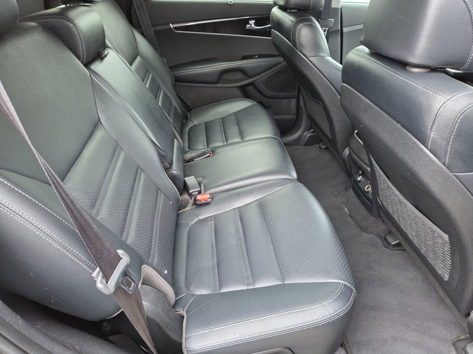 Used 2017 Kia Sorento EX image 13