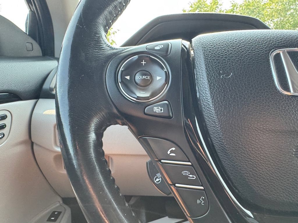 Used 2017 Honda Pilot Elite image 33