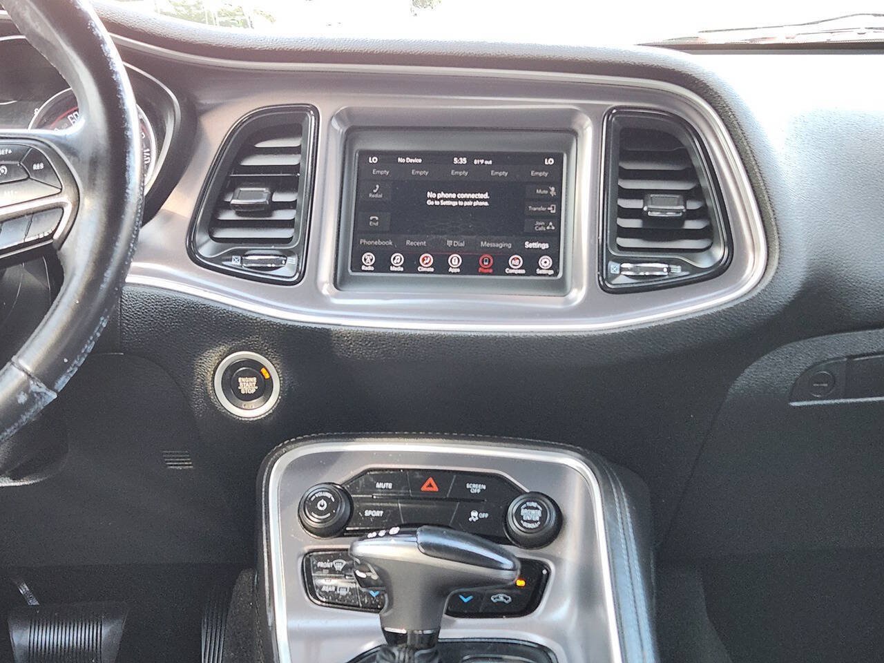 Used 2019 Dodge Challenger SXT AWD/4WD image 17