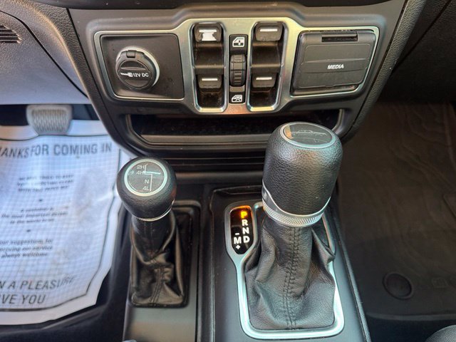 Used 2021 Jeep Gladiator Sport AWD/4WD image 16